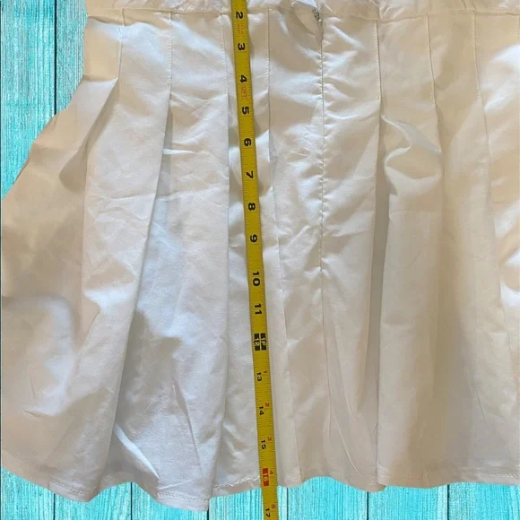 White pleated skirt size small new without tags - Picture 6 of 6
